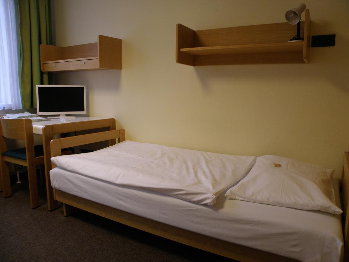 Hotel Sommerhaus Am Internats-Campus باد ليونفيلدن المظهر الخارجي الصورة
